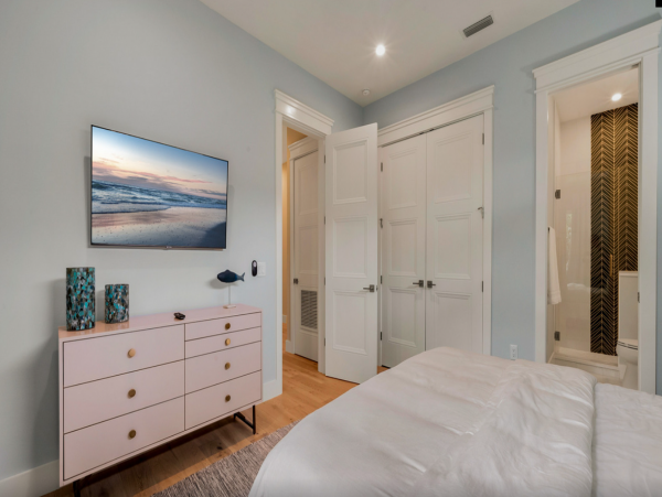 Luxury rental home one block to beach